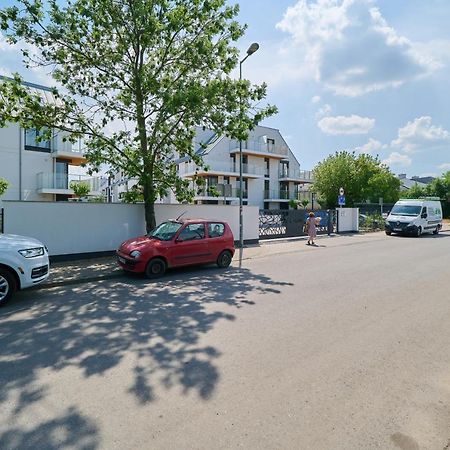 Villa Nova Lux Apartment Wroclaw Kowale By Noclegi Renters Bagian luar foto