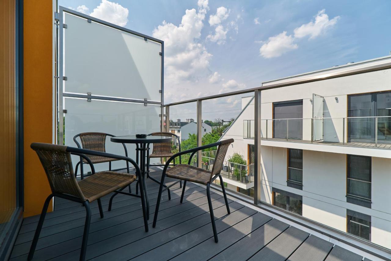 Villa Nova Lux Apartment Wroclaw Kowale By Noclegi Renters Bagian luar foto