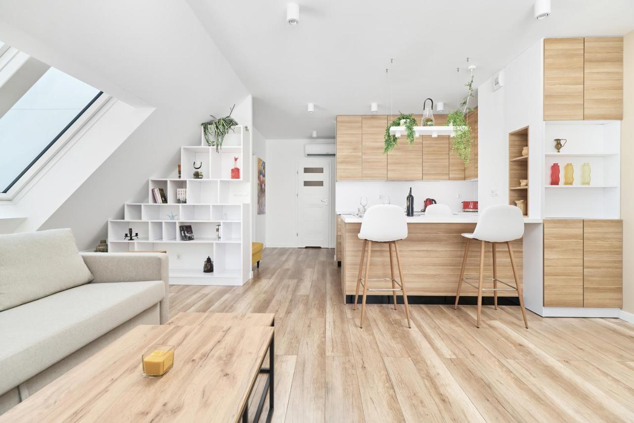 Villa Nova Lux Apartment Wroclaw Kowale By Noclegi Renters Bagian luar foto