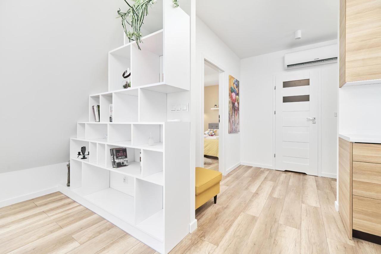 Villa Nova Lux Apartment Wroclaw Kowale By Noclegi Renters Bagian luar foto