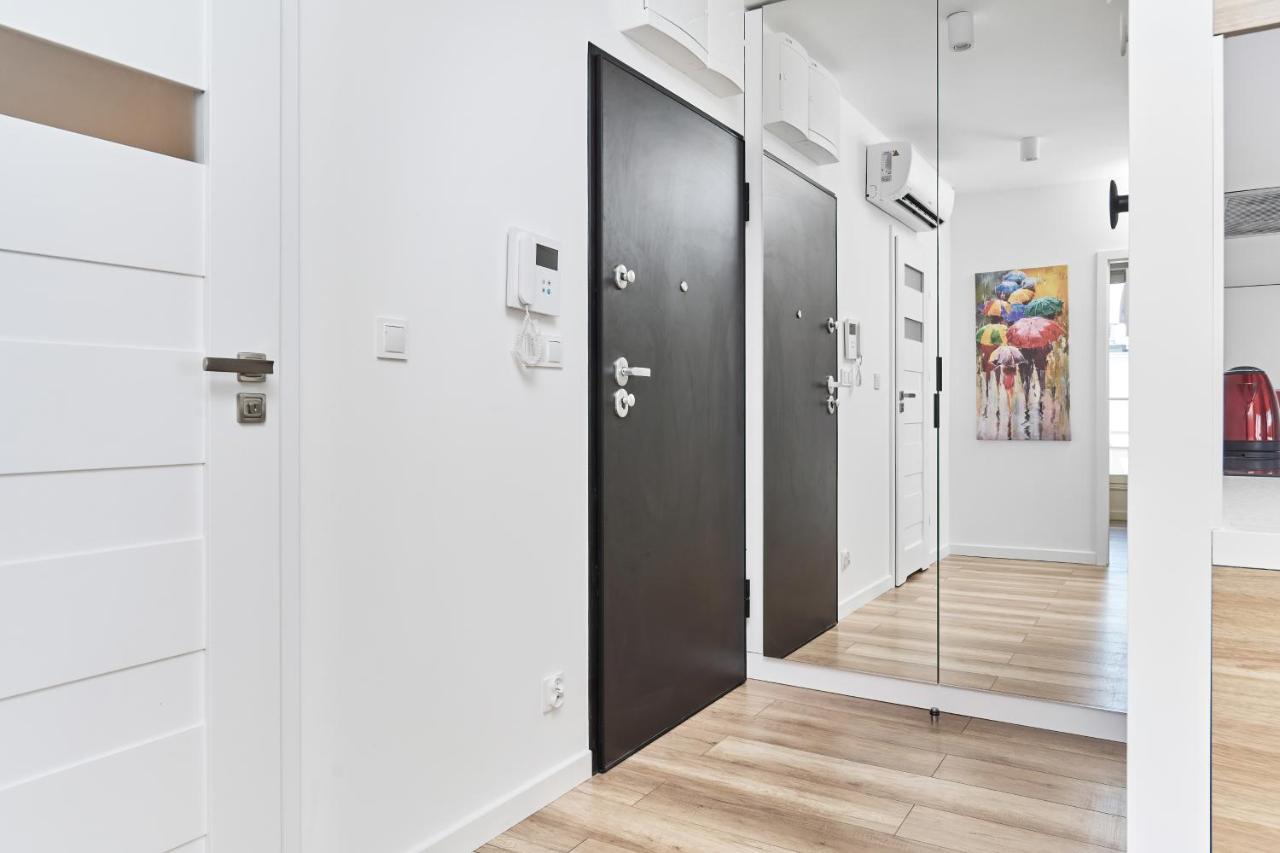 Villa Nova Lux Apartment Wroclaw Kowale By Noclegi Renters Bagian luar foto
