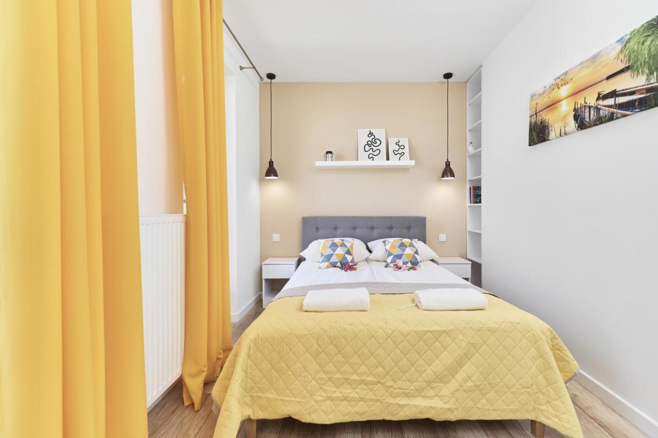 Villa Nova Lux Apartment Wroclaw Kowale By Noclegi Renters Bagian luar foto
