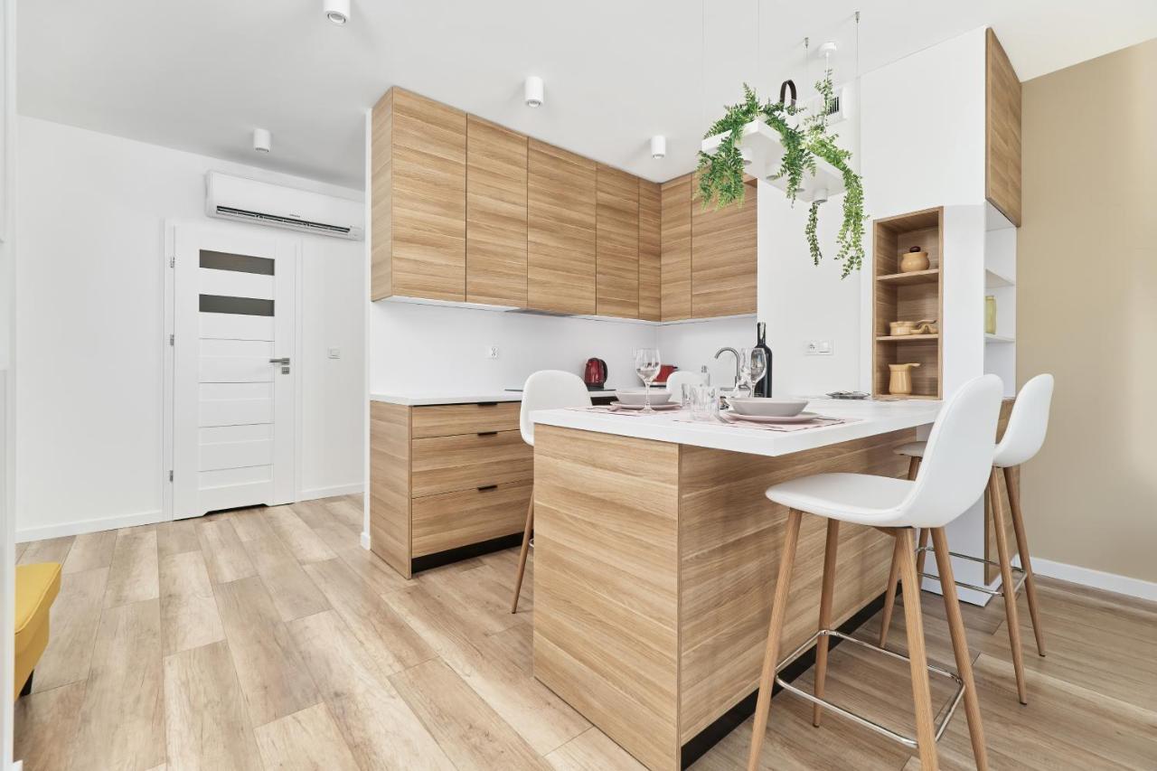 Villa Nova Lux Apartment Wroclaw Kowale By Noclegi Renters Bagian luar foto