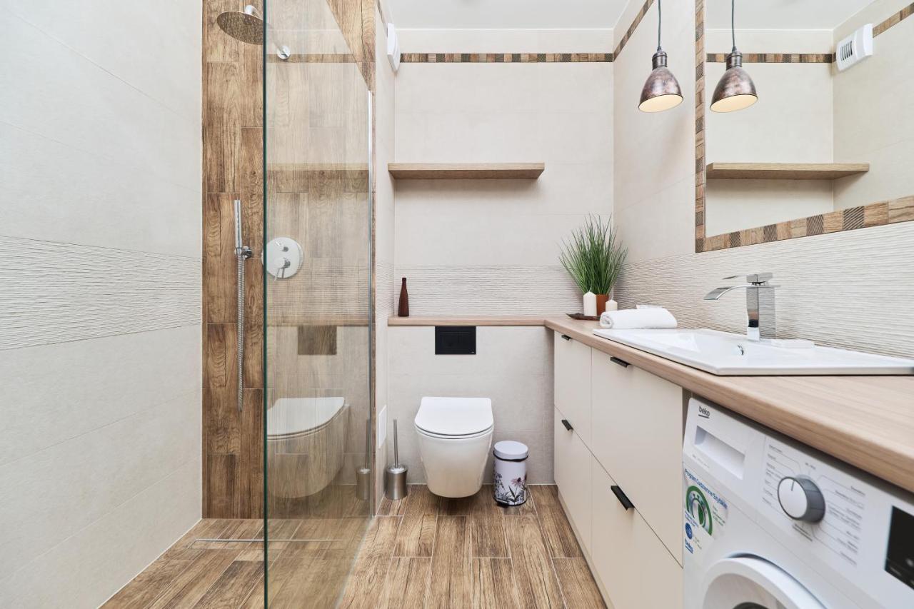 Villa Nova Lux Apartment Wroclaw Kowale By Noclegi Renters Bagian luar foto